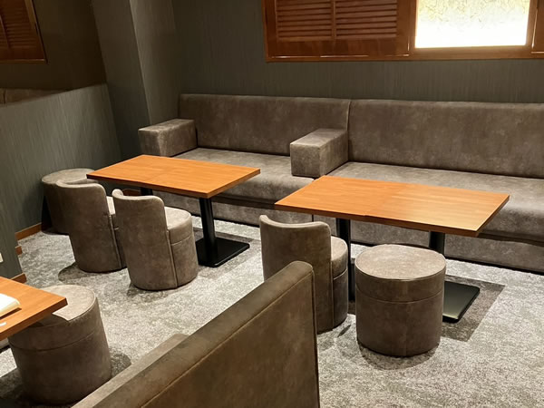 ソファー席は5席で、接待にもご利用いただけます